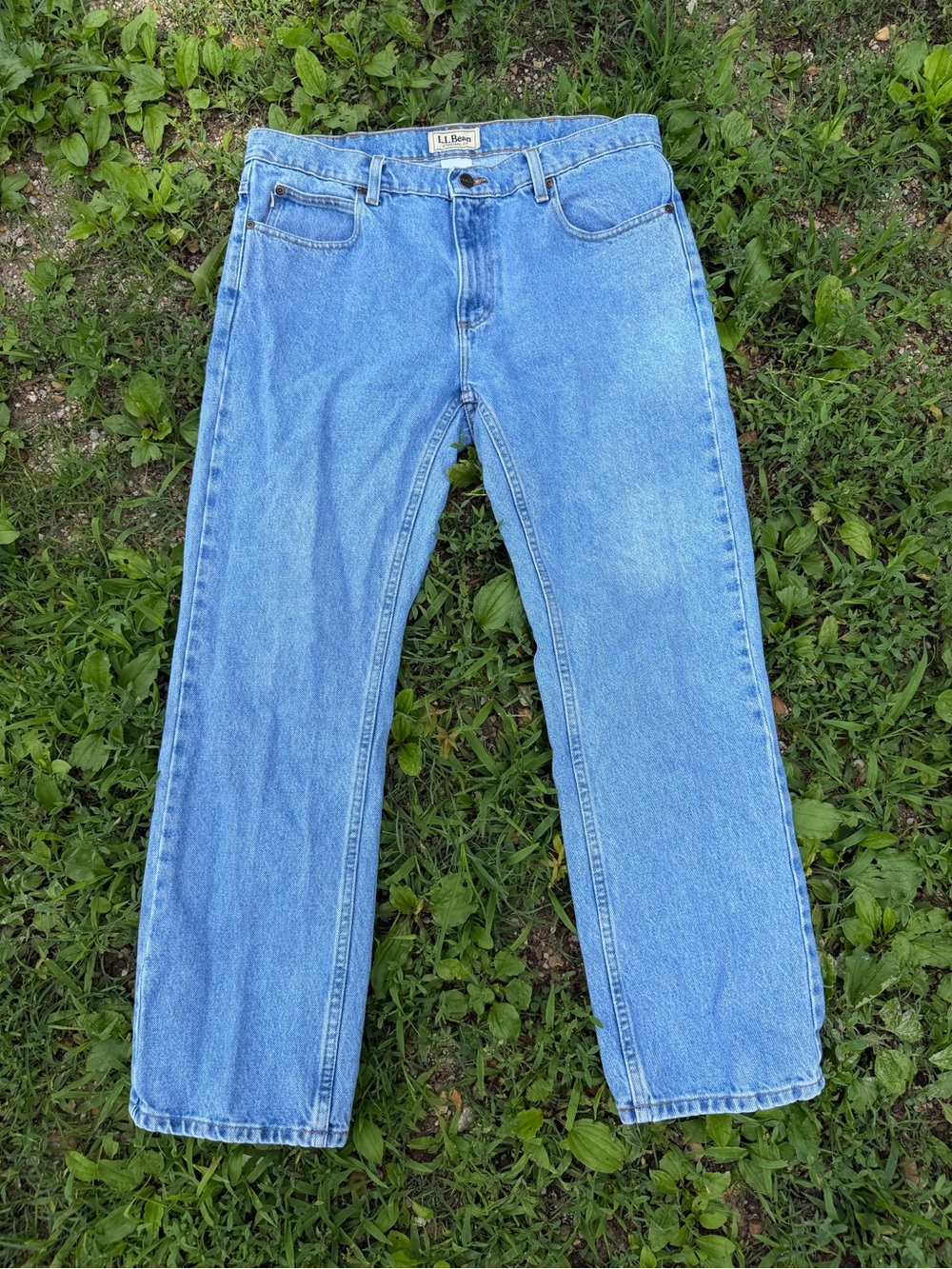 L.L. bean light wash denim jeans grandpacore fishing outdoors old money 34x29